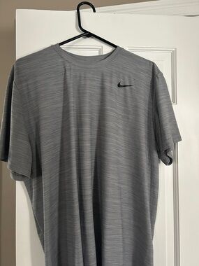 Nike drifit tee shirt